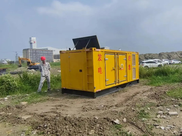 奎文200KW柴油发电机机组每小时的油耗量受哪些因素影响?